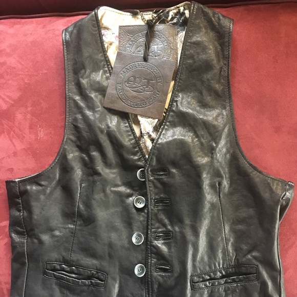Maledetti Toscani Leather Vest - Picture 2 of 6